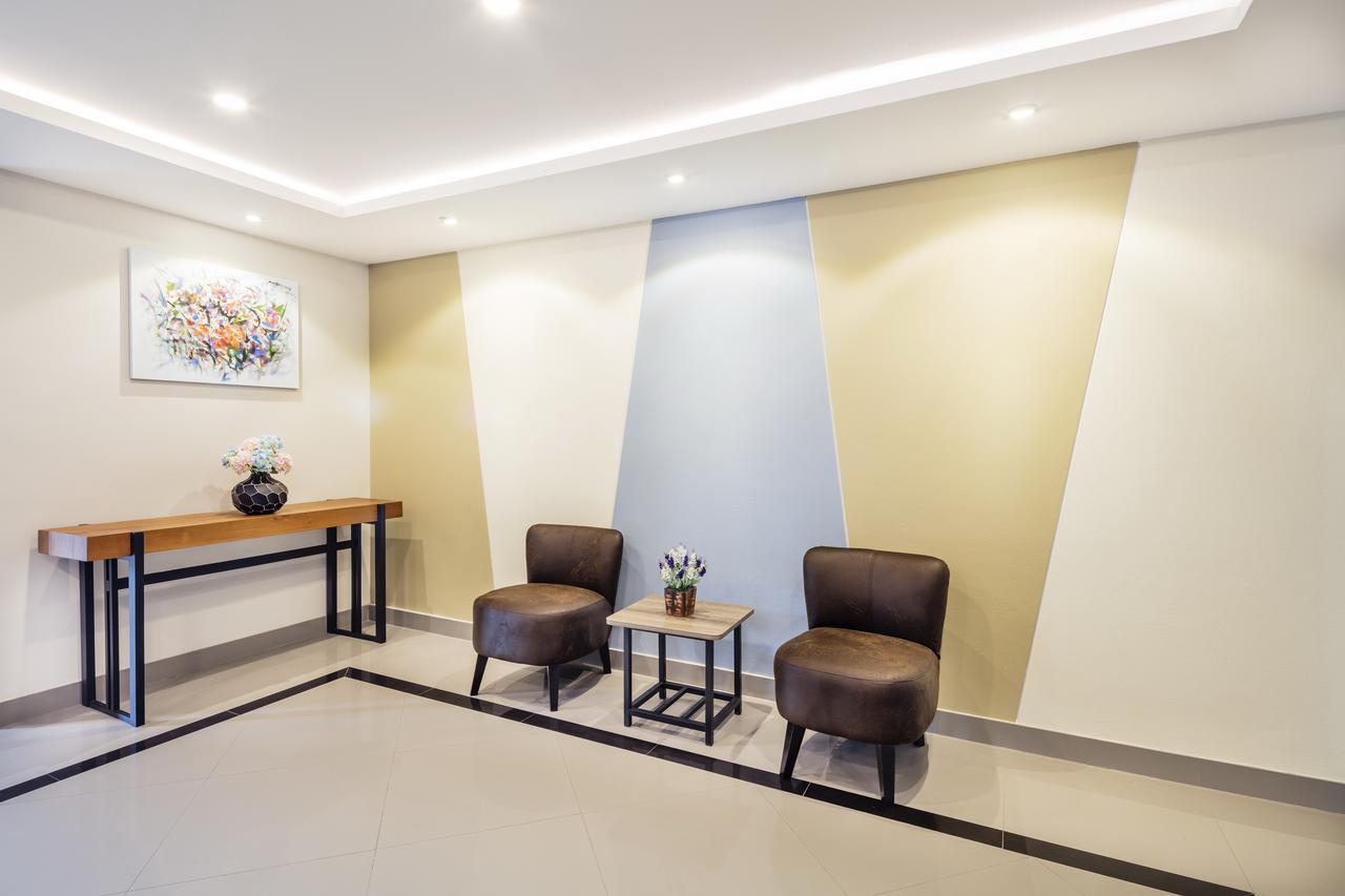 Livotel Hotel Hua Mak Bangkok Esterno foto